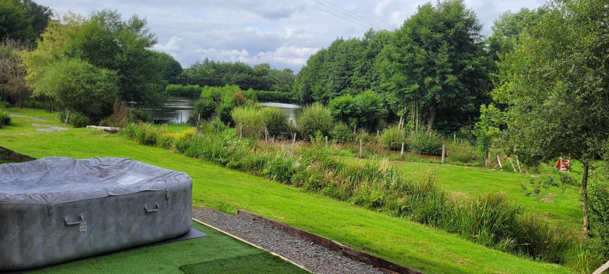 Gite De L Etang Du Planchon Balledent Exteriör bild